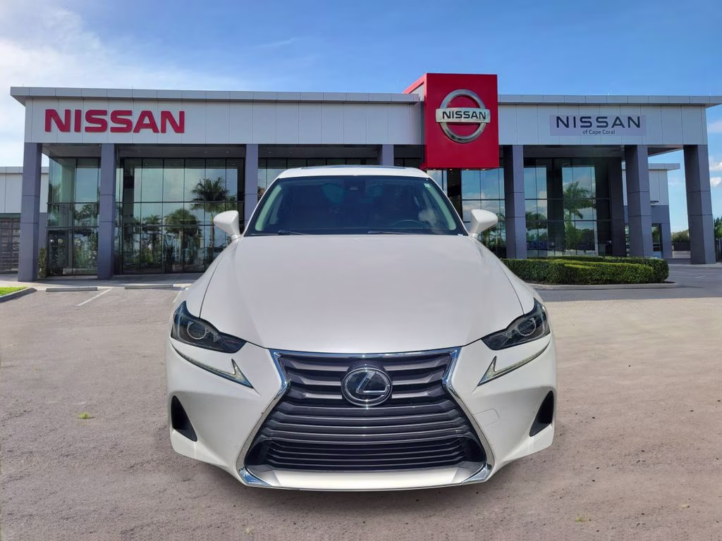 2019 White Pearl Lexus IS 300 RWD Sedan