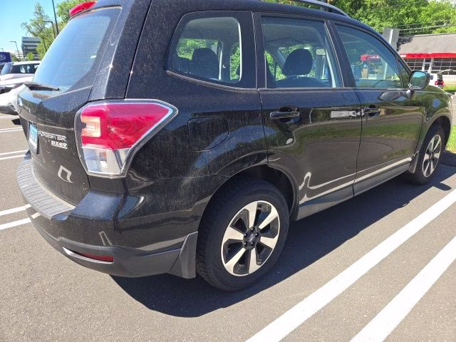 2017 Crystal Black Silica Subaru Forester 2.5i AWD SUV