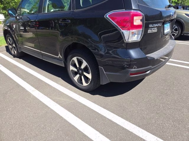 2017 Crystal Black Silica Subaru Forester 2.5i AWD SUV