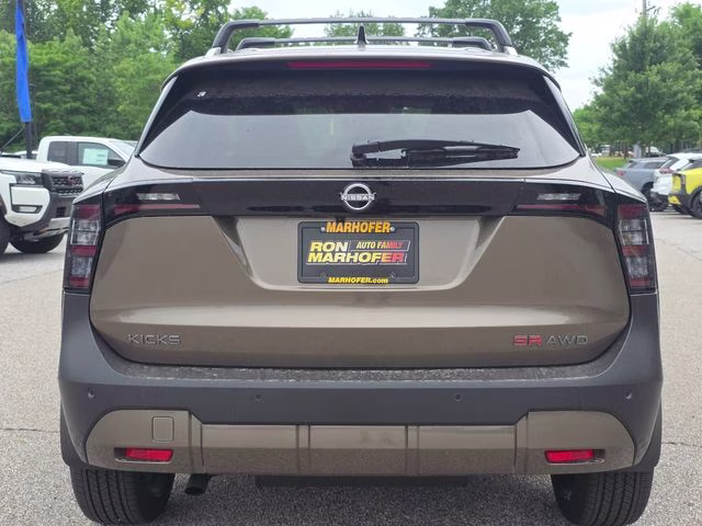 2026 Canyon Bronze Metallic Nissan Kicks SR AWD SUV