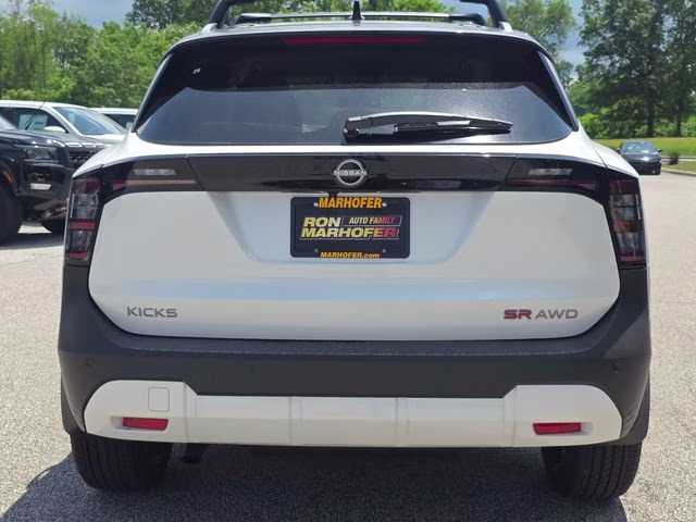 2026 Aspen White/Super Black Nissan Kicks SR AWD SUV