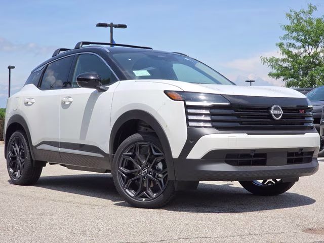 2026 Aspen White/Super Black Nissan Kicks SR AWD SUV