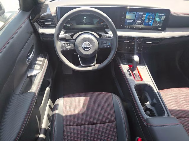 2026 Aspen White/Super Black Nissan Kicks SR AWD SUV