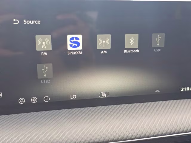 2026 Aspen White/Super Black Nissan Kicks SR AWD SUV