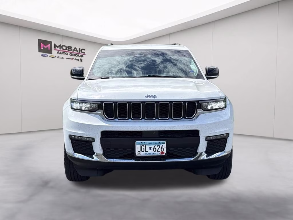 2021 Bright White Clearcoat Jeep Grand Cherokee L Limited 4X4 SUV