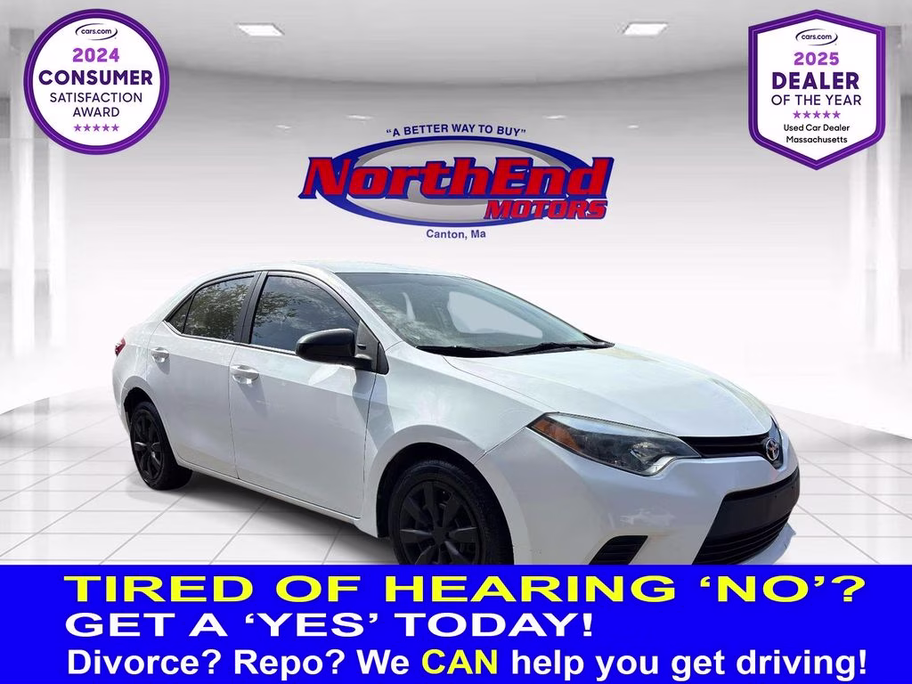 2014 Super White Toyota Corolla LE FWD Sedan