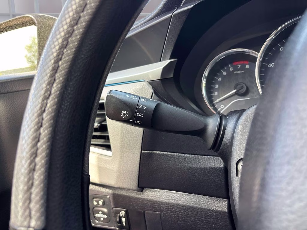 2014 Super White Toyota Corolla LE FWD Sedan