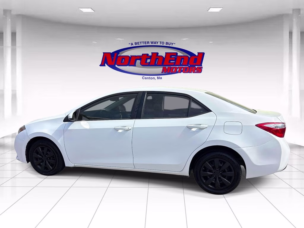 2014 Super White Toyota Corolla LE FWD Sedan