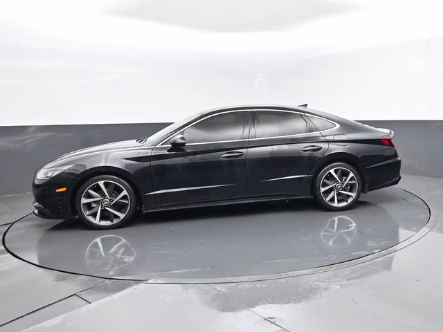 2021 Phantom Black Hyundai Sonata SEL Plus FWD Sedan