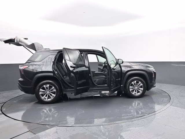2025 Mosaic Black Metallic Chevrolet Equinox LT AWD SUV