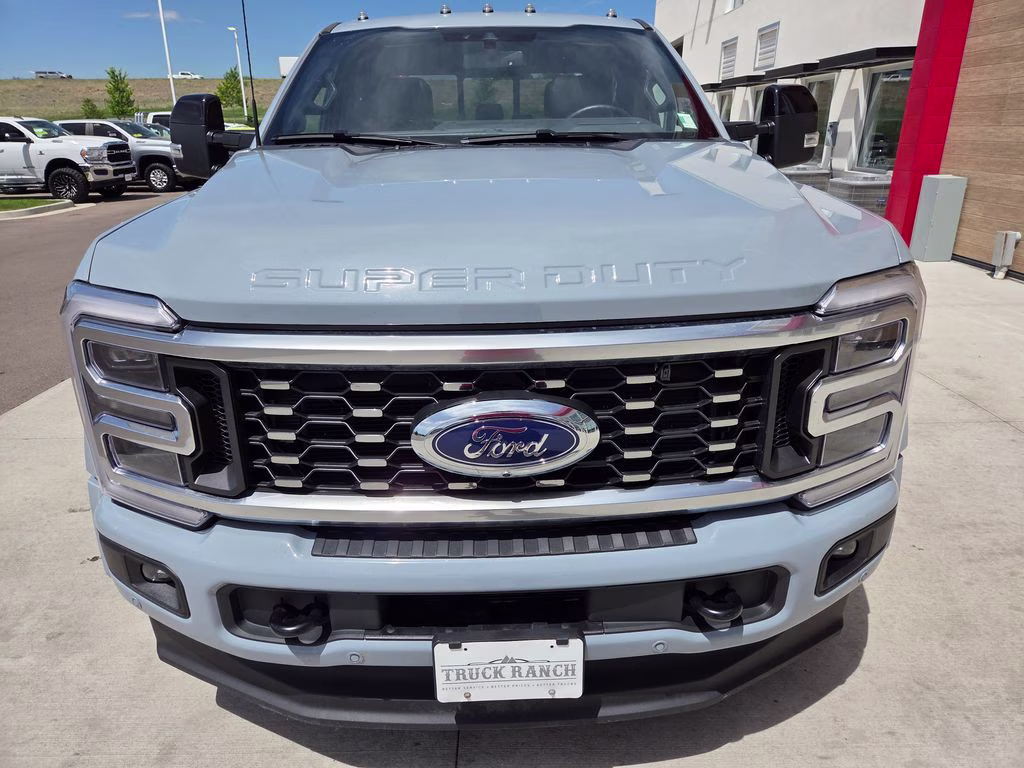 2026 Glacier Gray Met Tri-Coat Ford Super Duty F-450 DRW Platinum 4X4 Truck