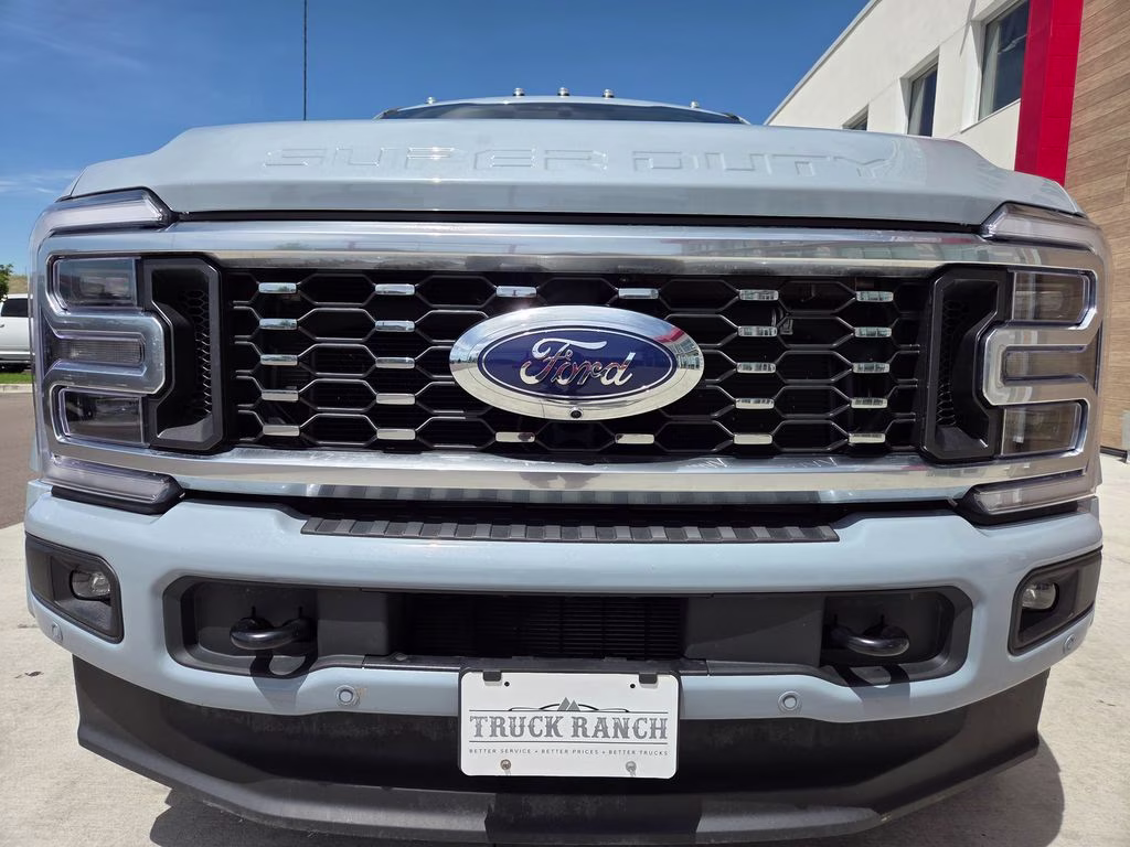 2026 Glacier Gray Met Tri-Coat Ford Super Duty F-450 DRW Platinum 4X4 Truck