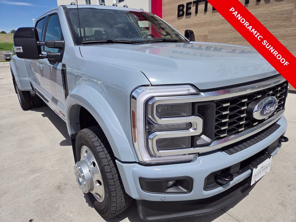 2026 Glacier Gray Met Tri-Coat Ford Super Duty F-450 DRW Platinum 4X4 Truck