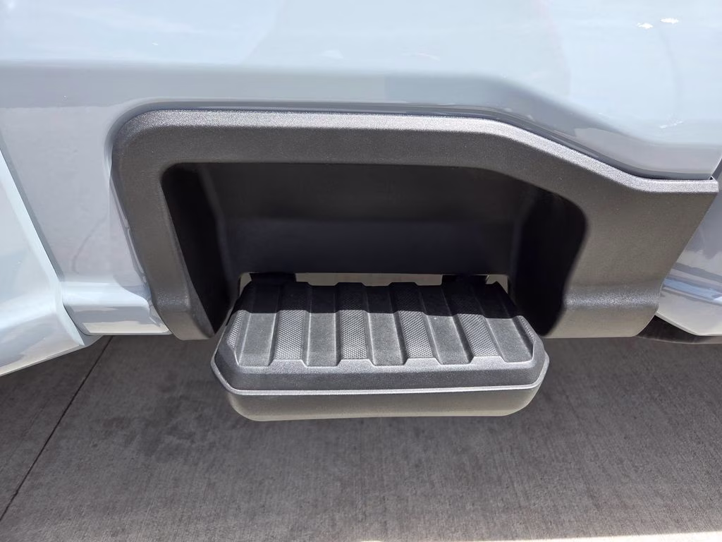 2026 Glacier Gray Met Tri-Coat Ford Super Duty F-450 DRW Platinum 4X4 Truck
