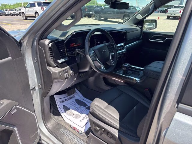 2025 Sterling Gray Metallic Chevrolet Silverado 1500 RST 4X4 Truck