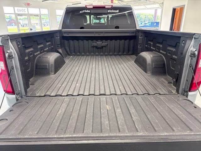 2025 Sterling Gray Metallic Chevrolet Silverado 1500 RST 4X4 Truck