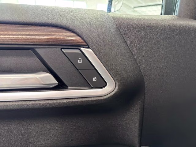 2025 Sterling Gray Metallic Chevrolet Silverado 1500 RST 4X4 Truck