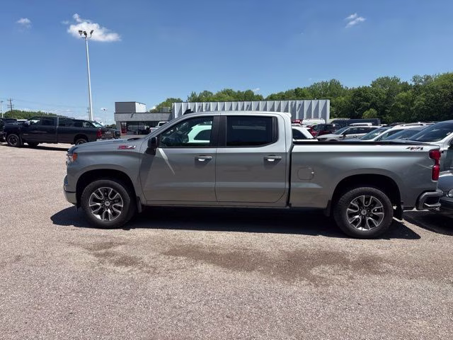2025 Sterling Gray Metallic Chevrolet Silverado 1500 RST 4X4 Truck
