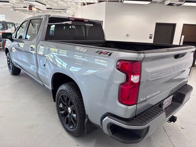 2025 Sterling Gray Metallic Chevrolet Silverado 1500 RST 4X4 Truck