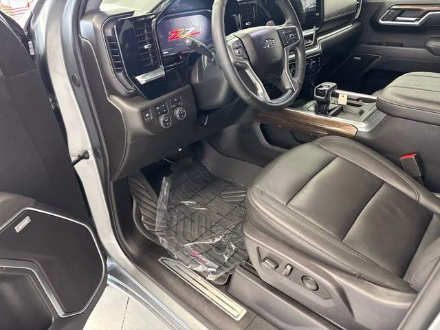 2025 Sterling Gray Metallic Chevrolet Silverado 1500 RST 4X4 Truck