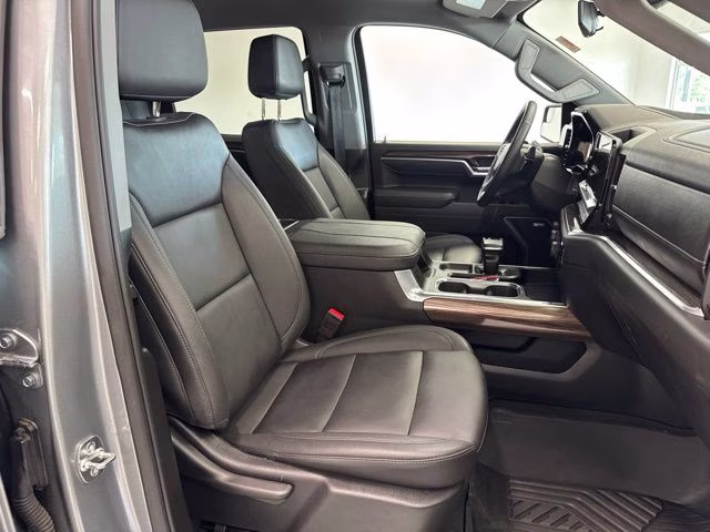 2025 Sterling Gray Metallic Chevrolet Silverado 1500 RST 4X4 Truck