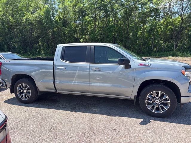 2025 Sterling Gray Metallic Chevrolet Silverado 1500 RST 4X4 Truck