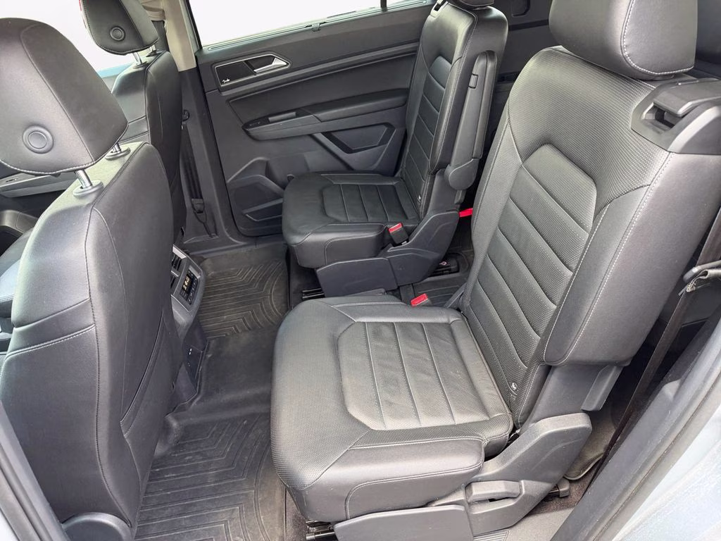 2018 Reflex Silver Metallic Volkswagen Atlas SEL Premium w/Towing AWD SUV