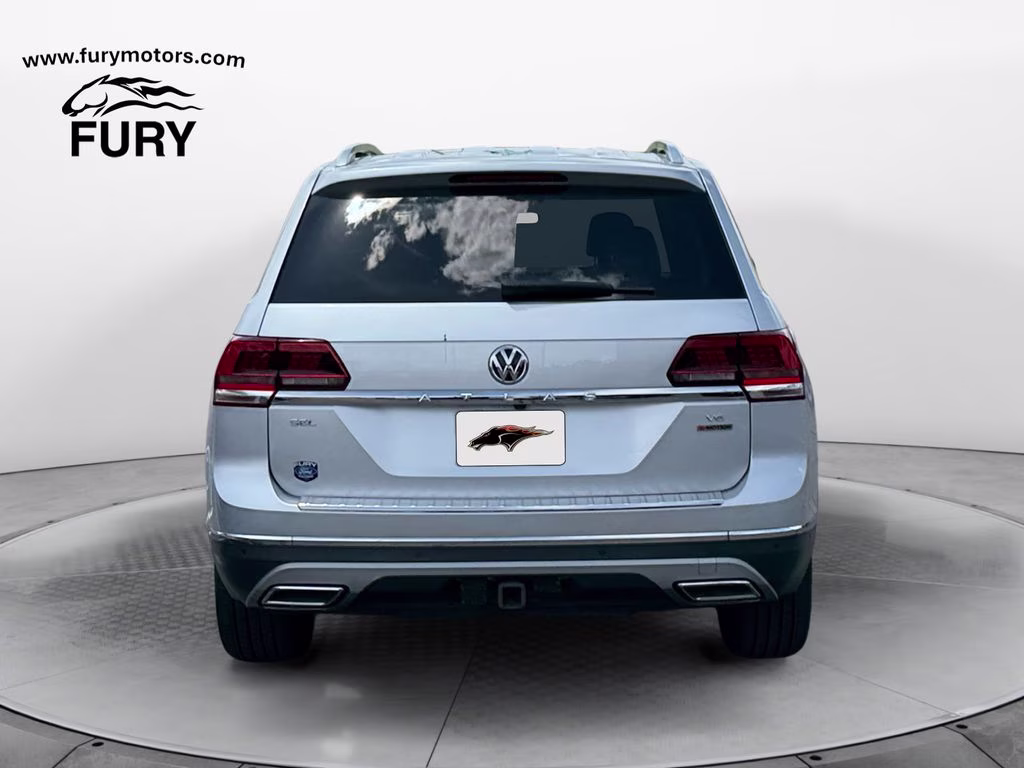 2018 Reflex Silver Metallic Volkswagen Atlas SEL Premium w/Towing AWD SUV