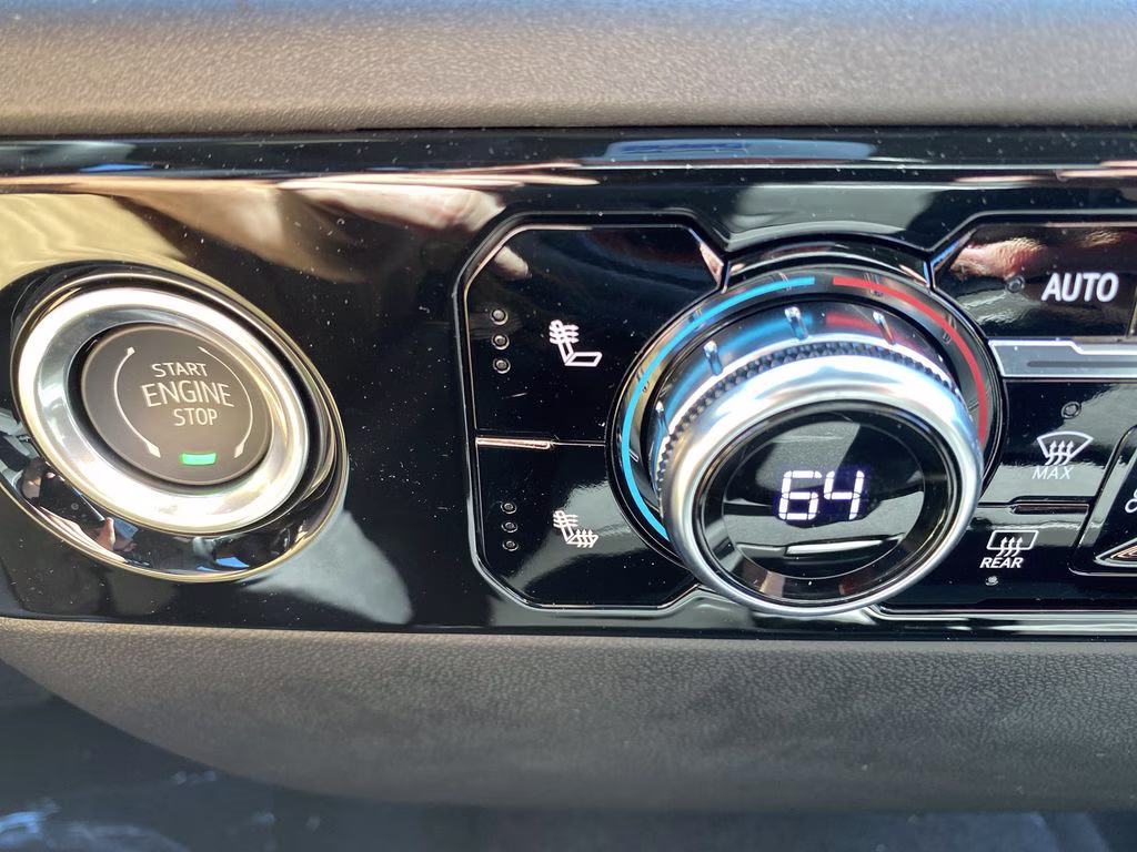 2023 Summit White GMC Sierra 1500 Elevation 4X4 Truck