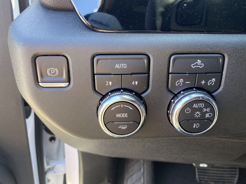 2023 Summit White GMC Sierra 1500 Elevation 4X4 Truck