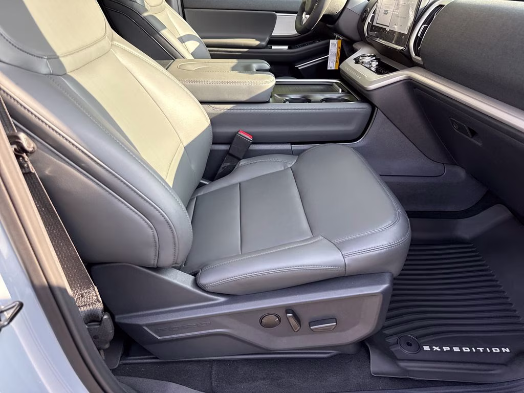 2026 Gray Metallic Ford Expedition Active 4X4 SUV