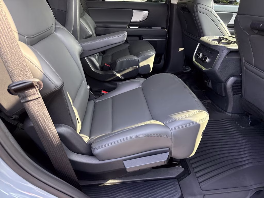 2026 Gray Metallic Ford Expedition Active 4X4 SUV