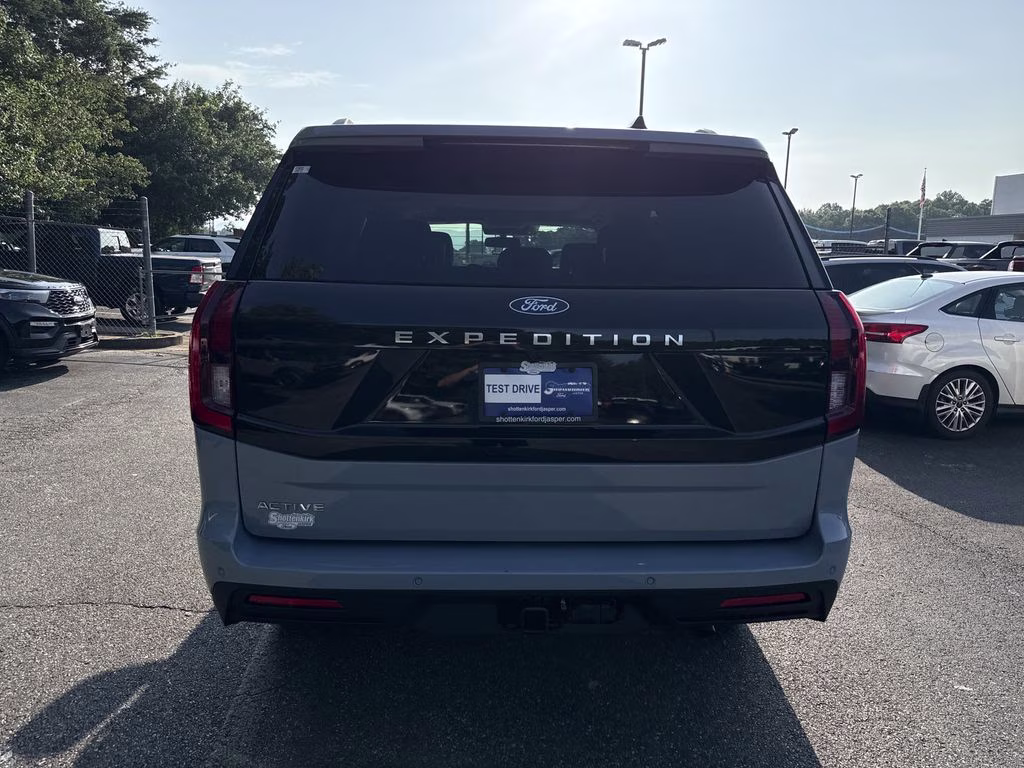 2026 Gray Metallic Ford Expedition Active 4X4 SUV