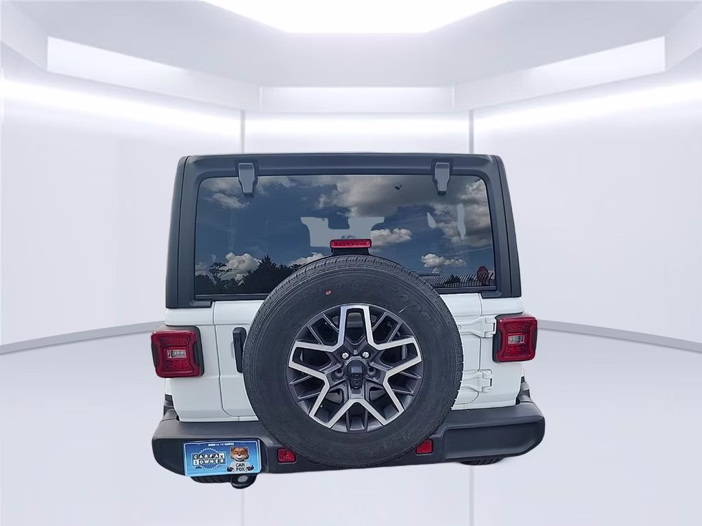 2024 White Jeep Wrangler Sahara 4X4 SUV