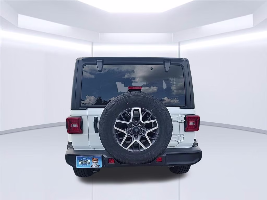 2024 White Jeep Wrangler Sahara 4X4 SUV
