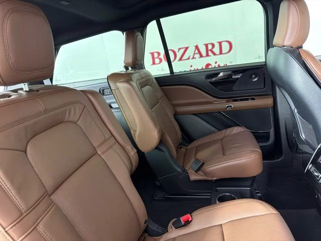 2023 Red Metallic Lincoln Aviator Reserve RWD SUV