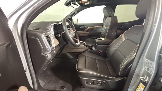 2026 Sterling Metallic GMC Canyon Denali 4X4 Truck