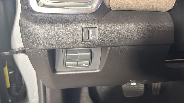 2026 Sterling Metallic GMC Canyon Denali 4X4 Truck