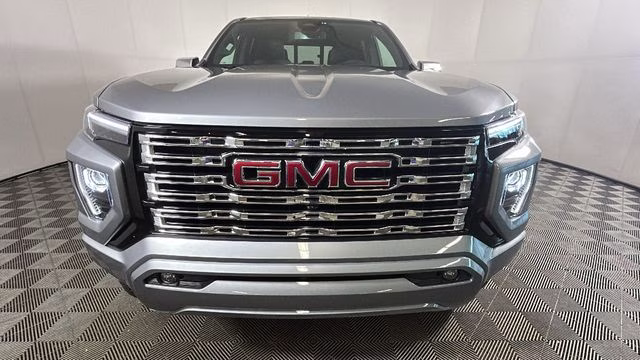 2026 Sterling Metallic GMC Canyon Denali 4X4 Truck