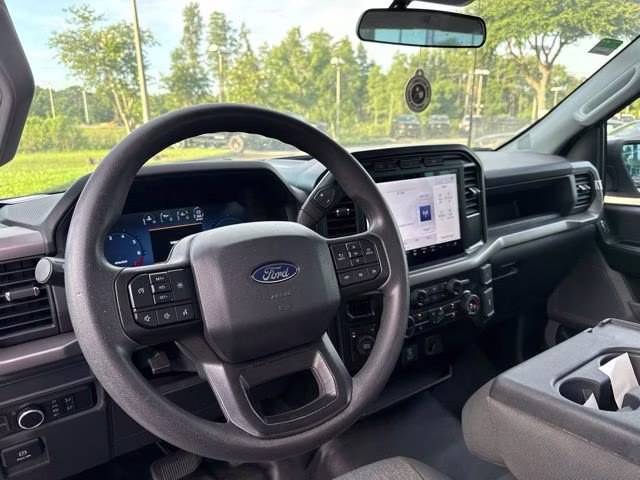 2024 Oxford White Ford F-150 XL Regular Cab Pickup 4X4 Truck