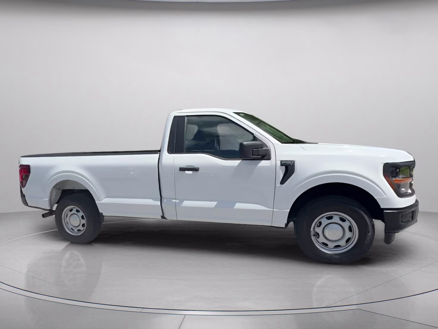 2024 Oxford White Ford F-150 XL Regular Cab Pickup 4X4 Truck