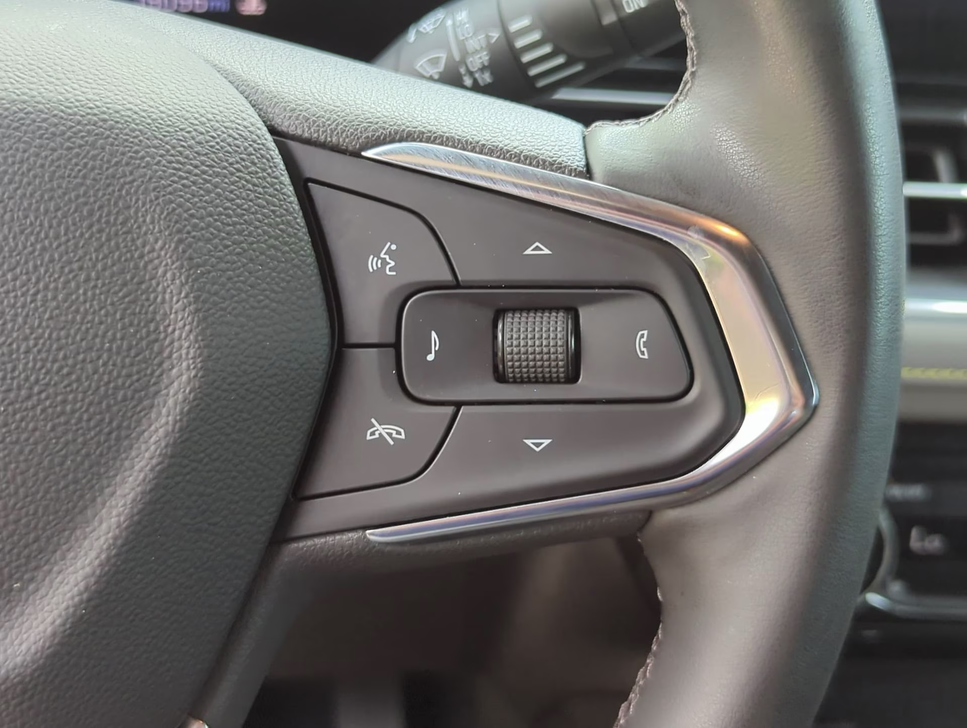 2024 Sterling Gray Metallic Chevrolet Trailblazer ACTIV AWD SUV