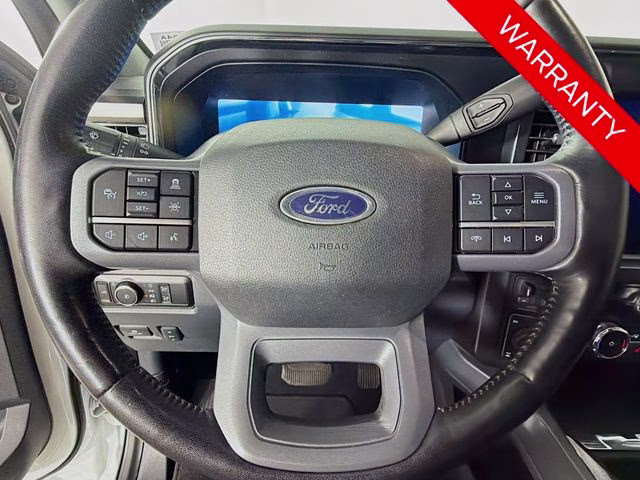 2024 Oxford White Ford Super Duty F-350 SRW Lariat 4X4 Truck