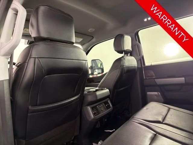 2024 Oxford White Ford Super Duty F-350 SRW Lariat 4X4 Truck