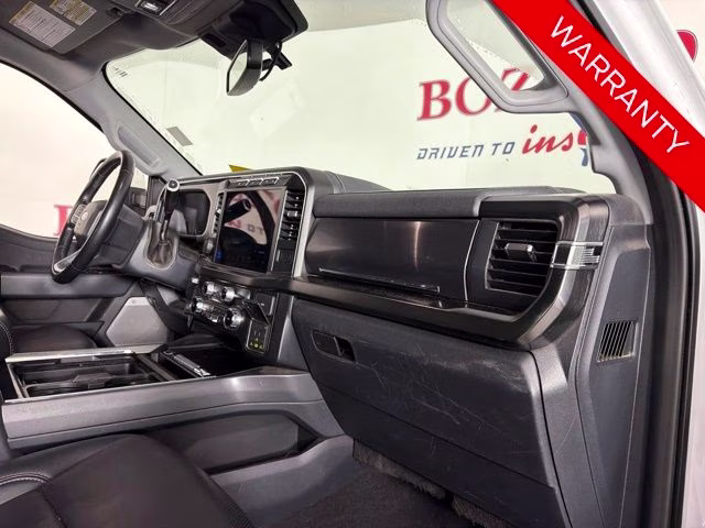 2024 Oxford White Ford Super Duty F-350 SRW Lariat 4X4 Truck