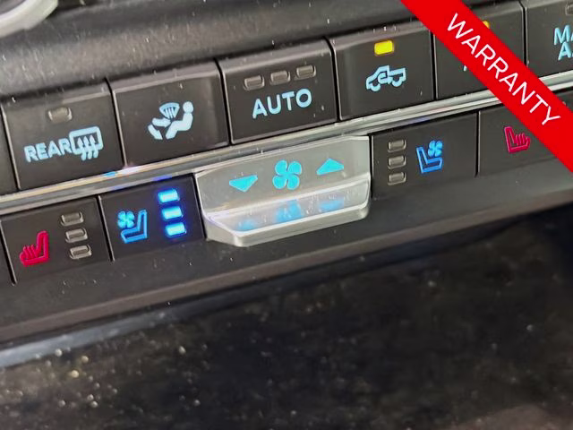 2024 Oxford White Ford Super Duty F-350 SRW Lariat 4X4 Truck