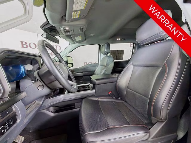 2024 Oxford White Ford Super Duty F-350 SRW Lariat 4X4 Truck