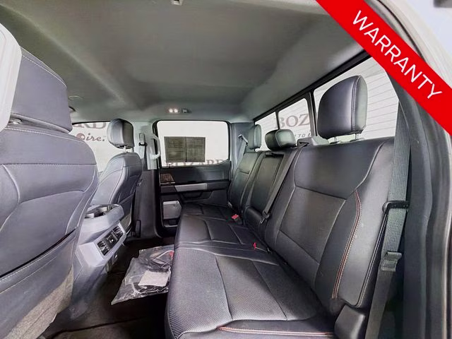 2024 Oxford White Ford Super Duty F-350 SRW Lariat 4X4 Truck