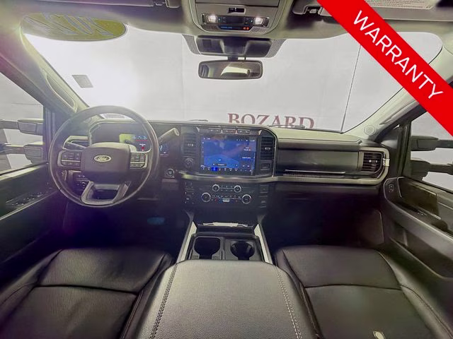 2024 Oxford White Ford Super Duty F-350 SRW Lariat 4X4 Truck