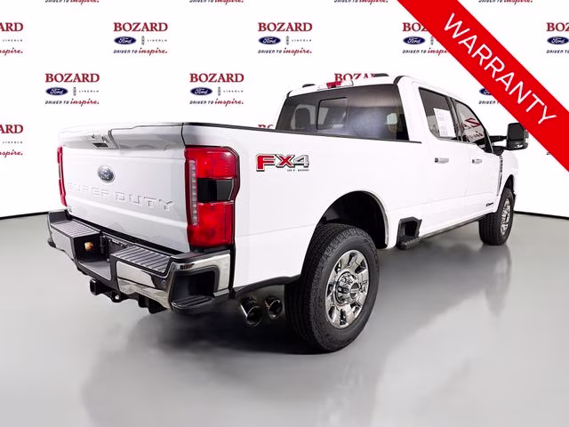 2024 Oxford White Ford Super Duty F-350 SRW Lariat 4X4 Truck